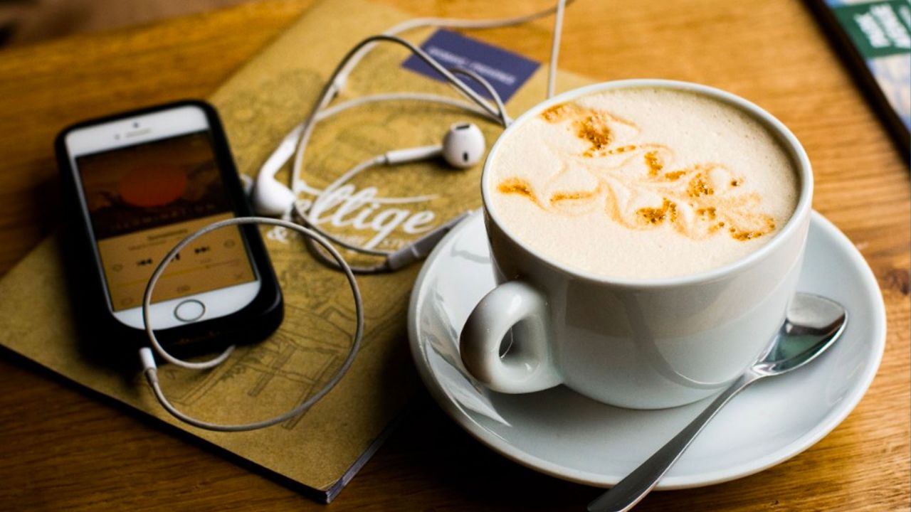 podcast adn latte