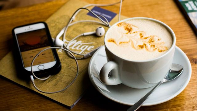 podcast adn latte